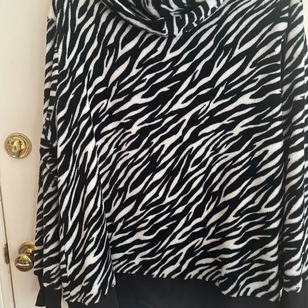 Jacket Fleece Zebra Print - Picture 3 of 4